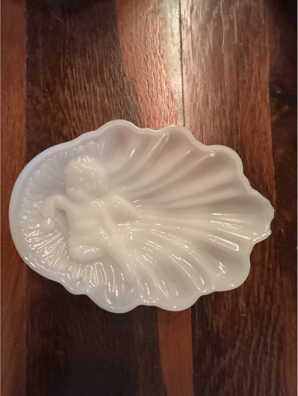 Vintage Avon "Heavenly" Milk Glass Cherub Soap Dish